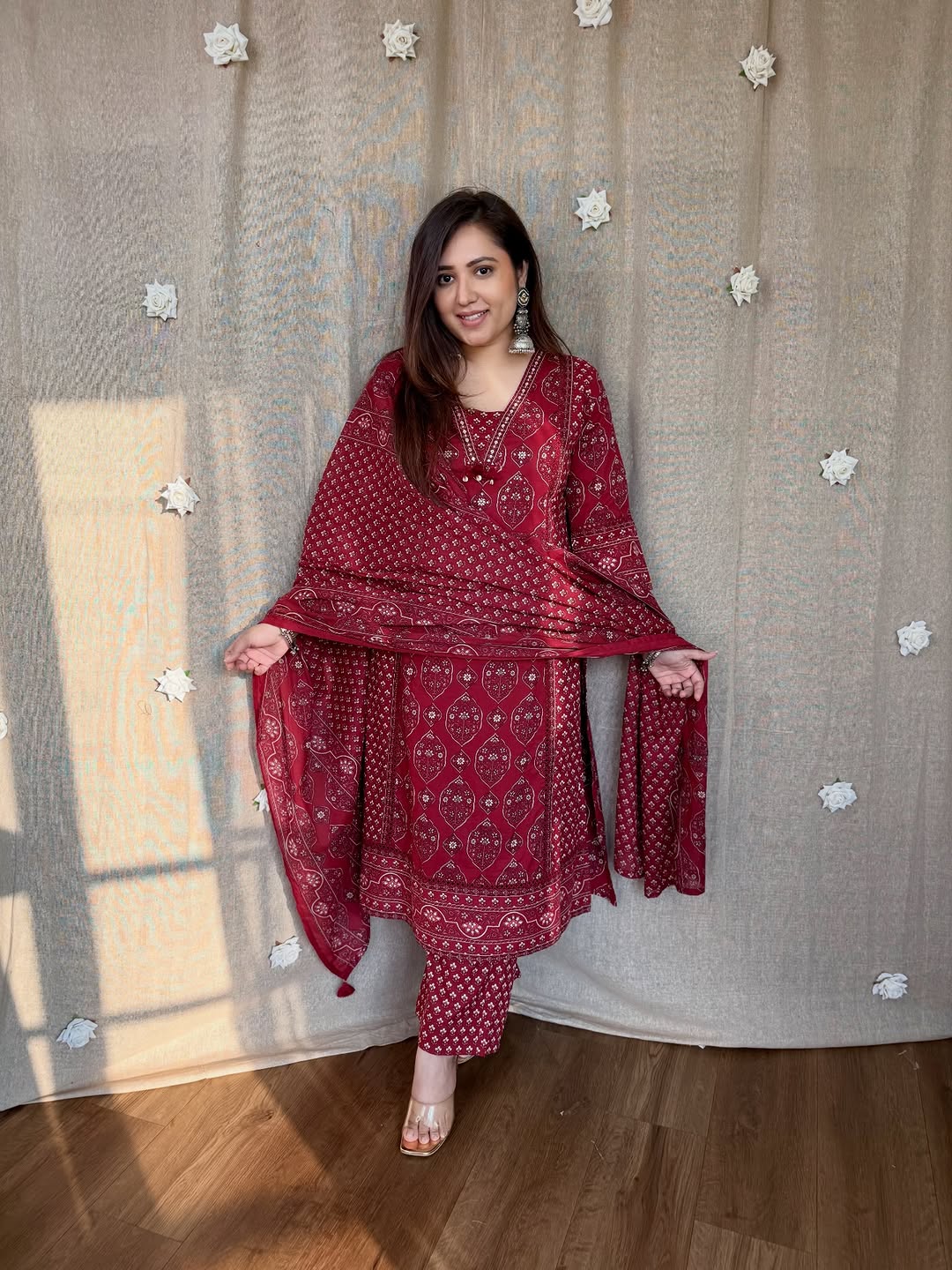 Kurta
  Pant &
  Dupatta Set – Kurti
  Pant
  Dupatta