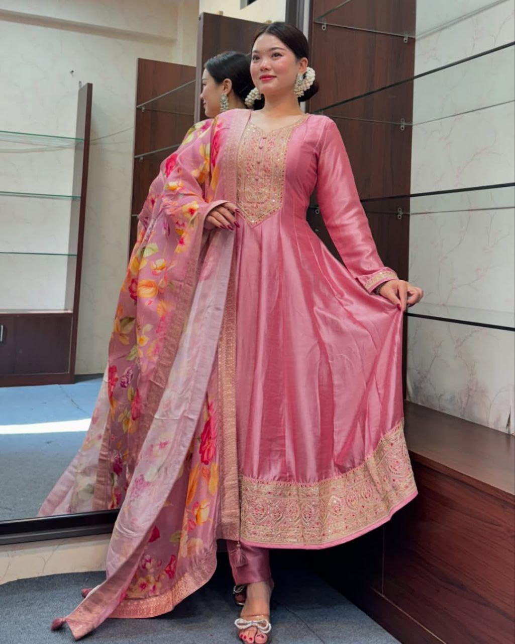 Anarkali Set – Anarkali Kurta 
  Pant
  Dupatta