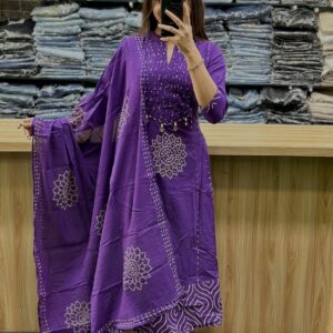 Kurta
  Pant &
  Dupatta Set - Kurti
  Pant
  Dupatta